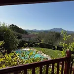 Villa Cozy Family For 10 People, Pool Saint-Pée-sur-Nivelle