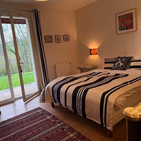 Vila Cozy Family For 10 People, Pool Saint-Pée-sur-Nivelle