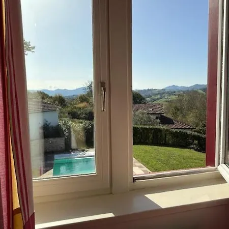 Cozy Family For 10 People, Pool * Saint-Pée-sur-Nivelle